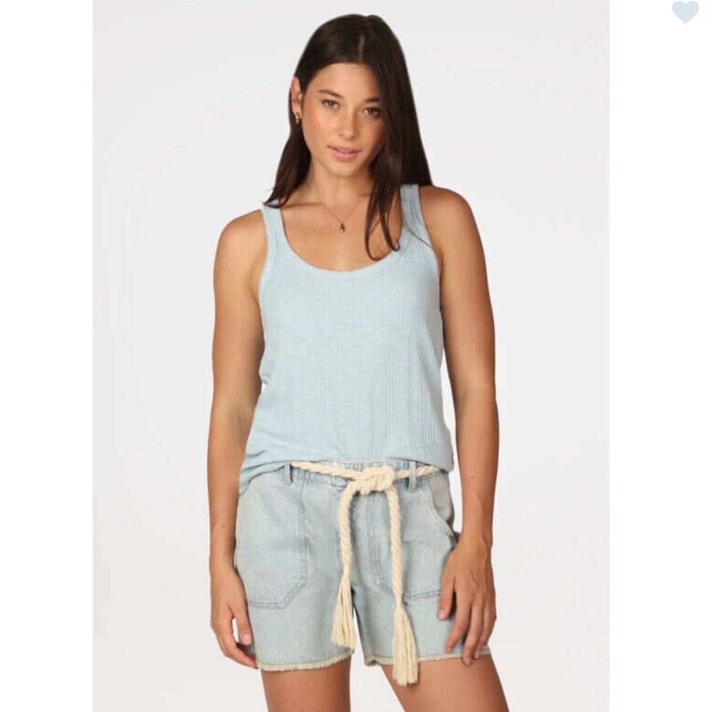 [dylan] Riley Scoop Neck Tank - Picture 10 of 10